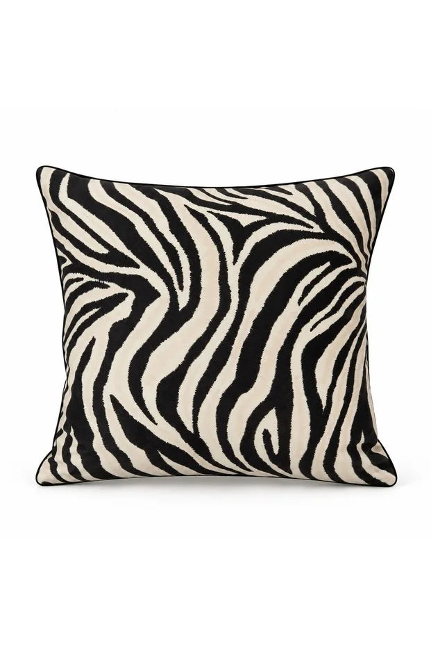 Zora Zebra 45x45 cm Kırlent Kılıfı
