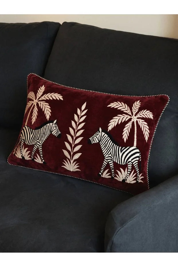 Safari Nakışlı 35x55 cm Kırlent Kılıfı
